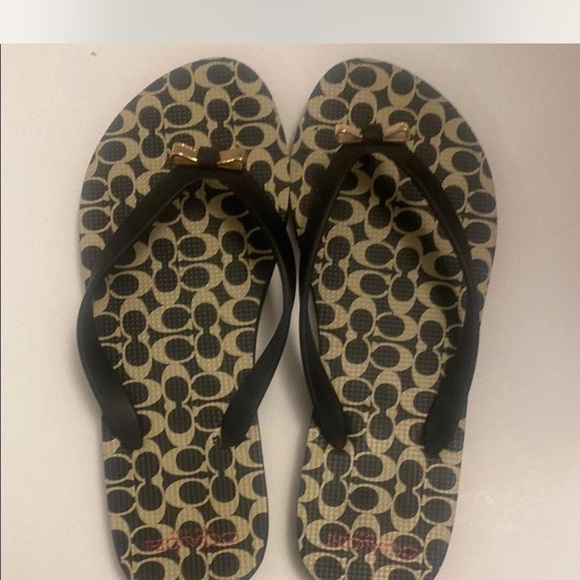 Coach Womens Amel Monogram Thong Flip Flop Rubber Bow size 7/8 NWT - Picture 1 of 6